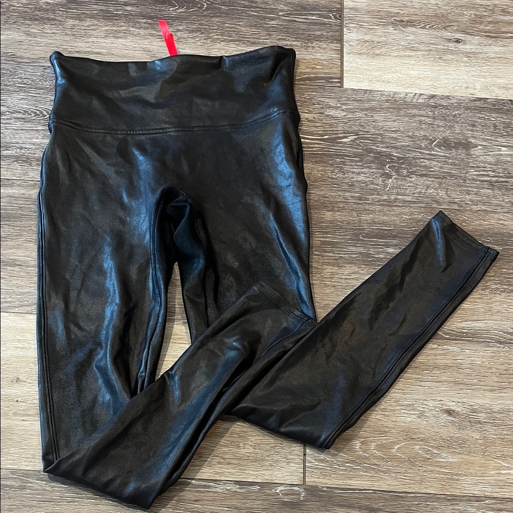 SPANX faux leather Black Leggings size medium